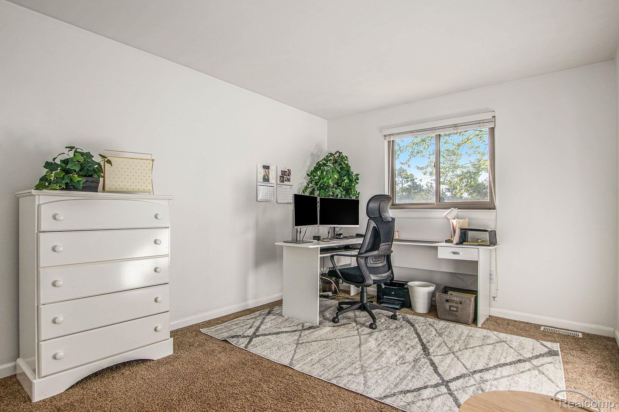 3908 Old Creek Road Troy, MI 48084 - Photo 10 of 12 Gallery Image 10