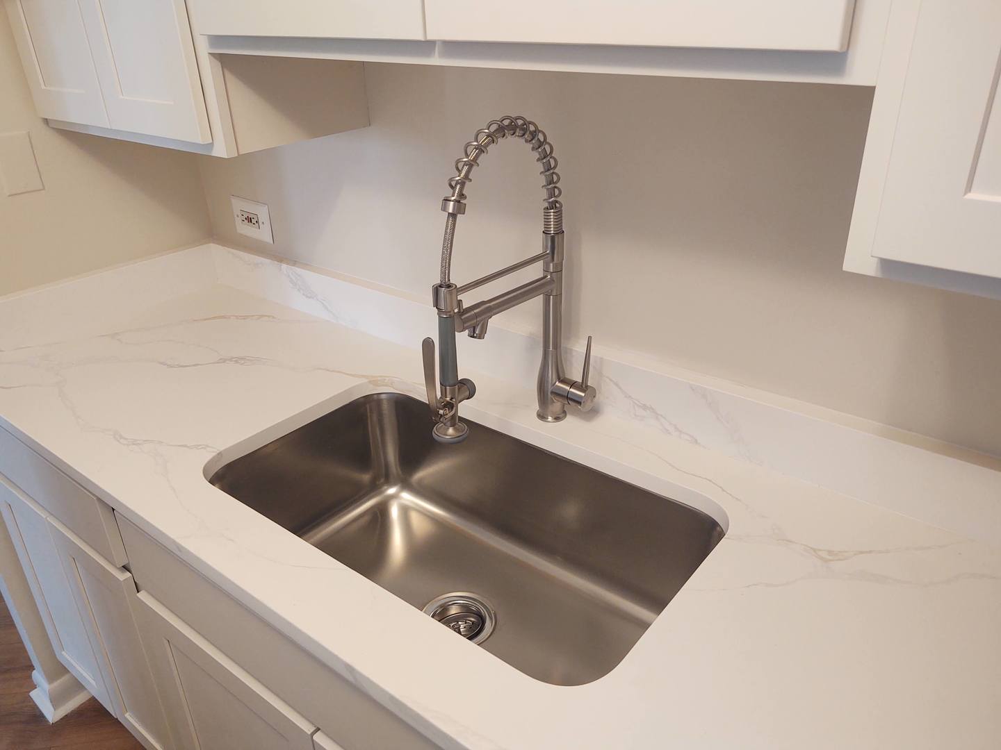 5320 North Sheridan Road, Unit 407 Chicago, IL 60640 - Photo 7 of 26 a close view of sink