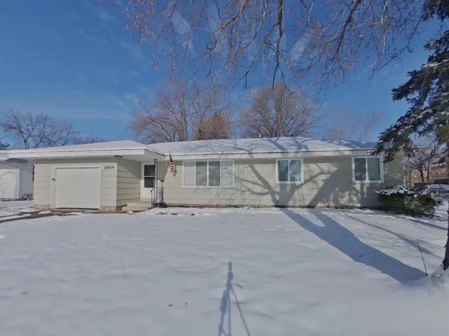 $2,299 | 2606 65th Avenue North, Brooklyn Center, MN 55430