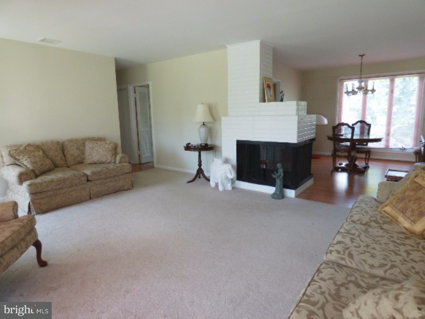 801 Fraser Road Glenside, PA 19038 - Photo 3 of 25 Living Room
