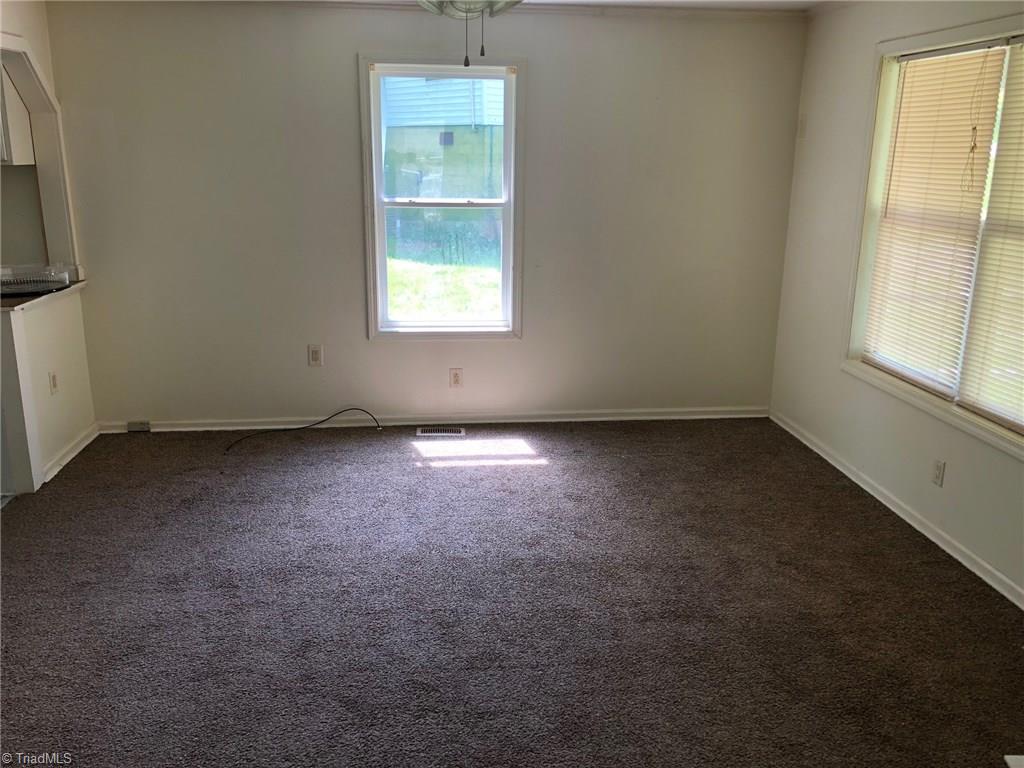 140 Mountain View Road Elkin, NC 28621 - Photo 7 of 9 Gallery Image 7