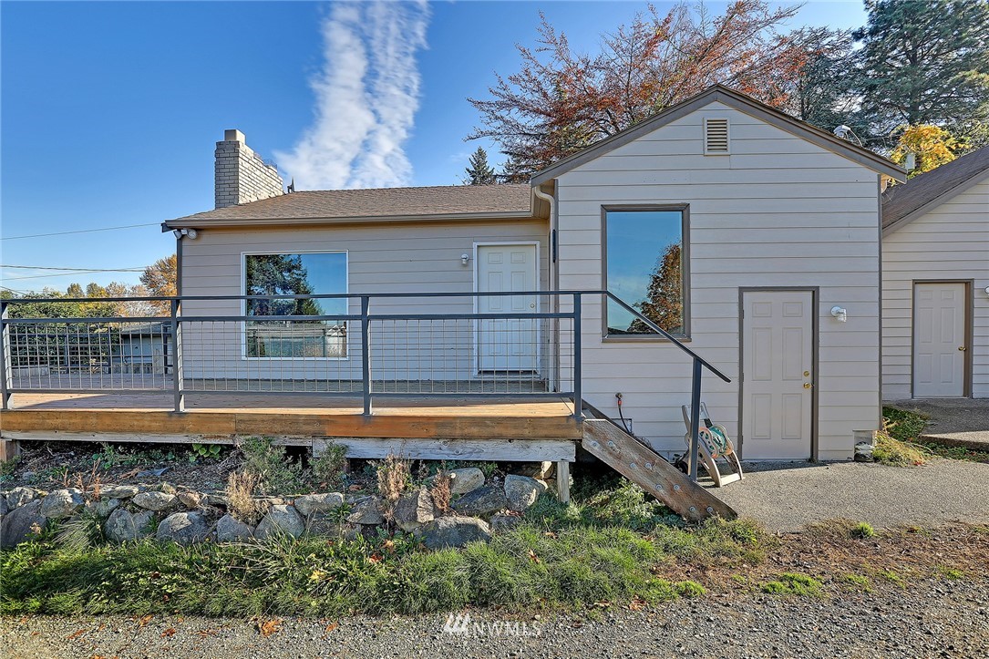 1419 North 36th Street Renton, WA 98056 - Photo 3 of 7 Gallery Image 3