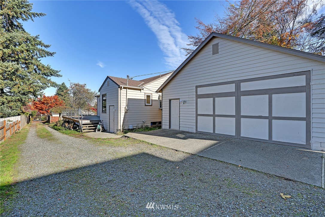 1419 North 36th Street Renton, WA 98056 - Photo 6 of 7 Gallery Image 6