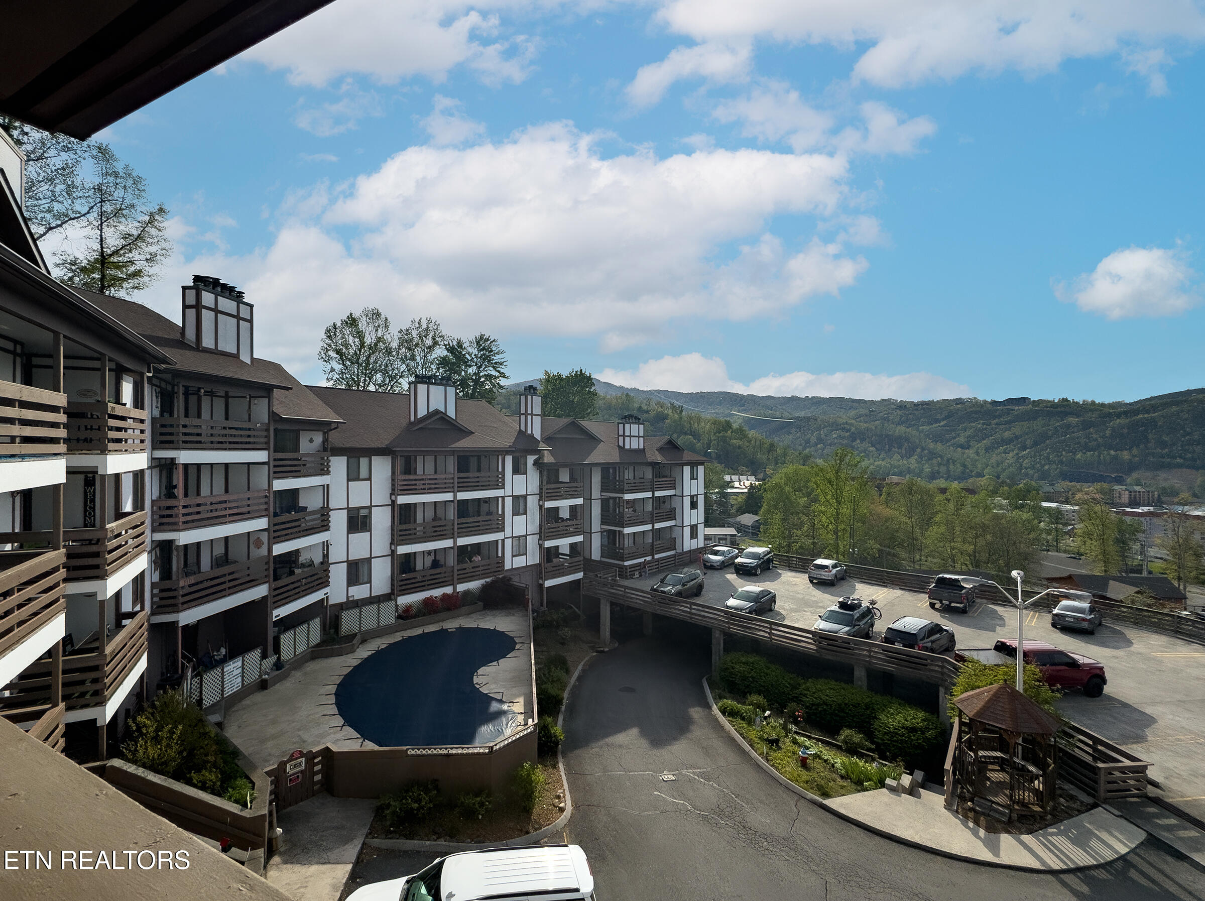 616 Turkey Nest Road, Unit 306 Gatlinburg, TN 37738 - Photo 8 of 35 view 4