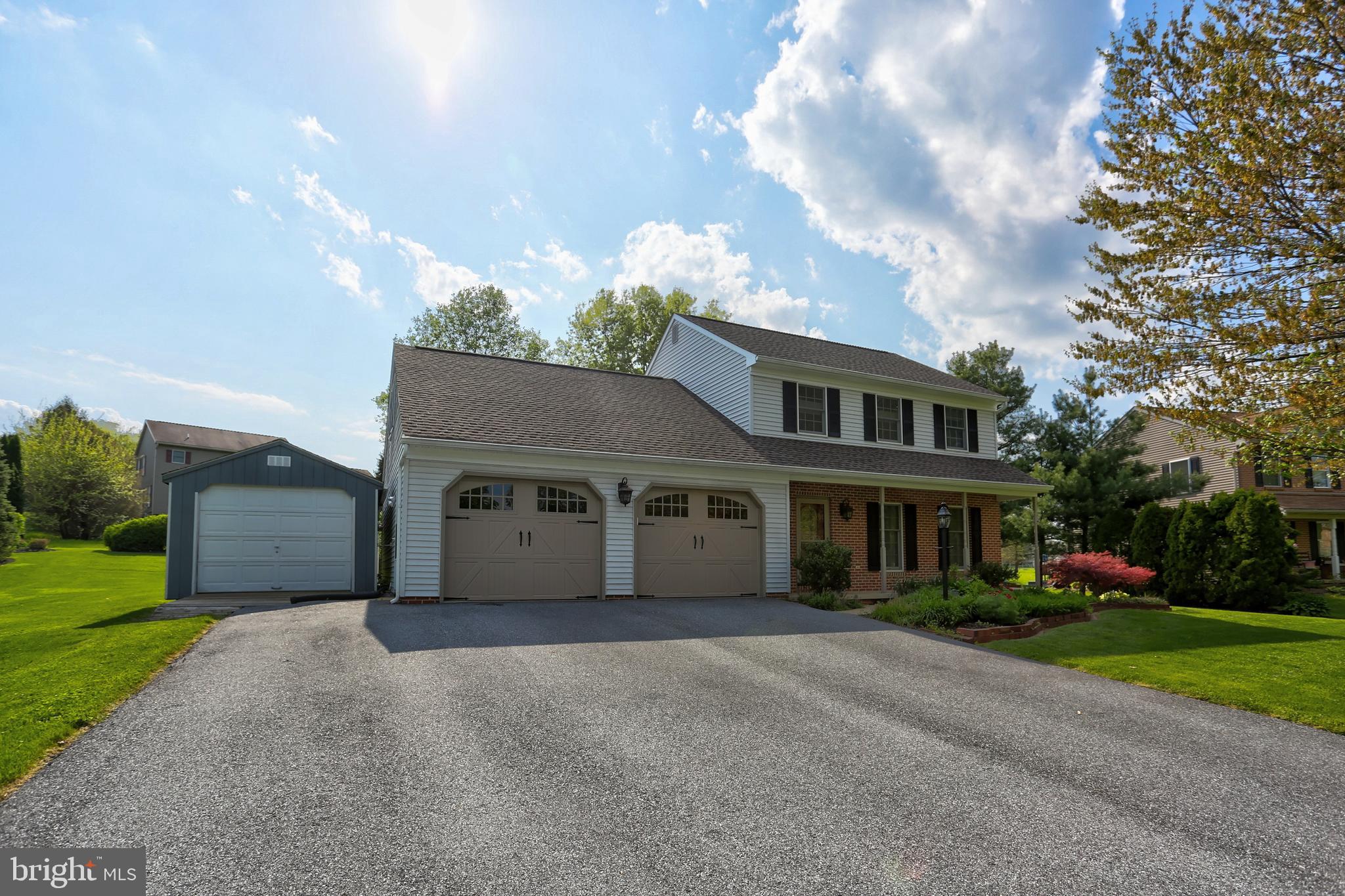 1070 Hearthstone Road Lancaster, PA 17603 - Photo 2 of 50
