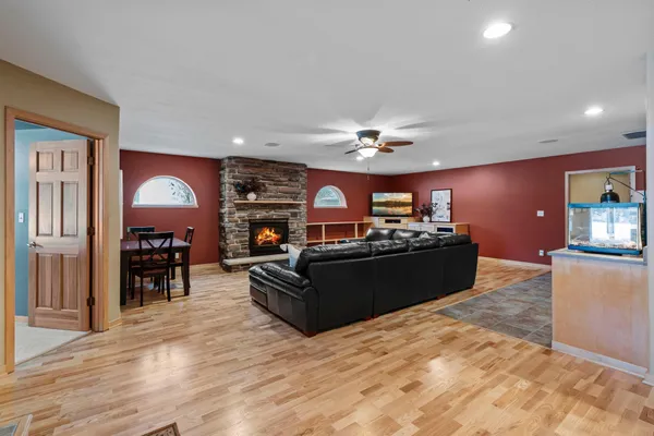 $974,900 | 2780 Overlook Lane North, Stillwater, MN 55082