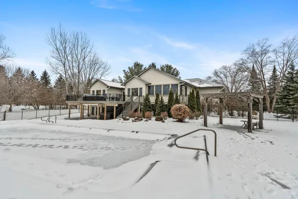$974,900 | 2780 Overlook Lane North, Stillwater, MN 55082