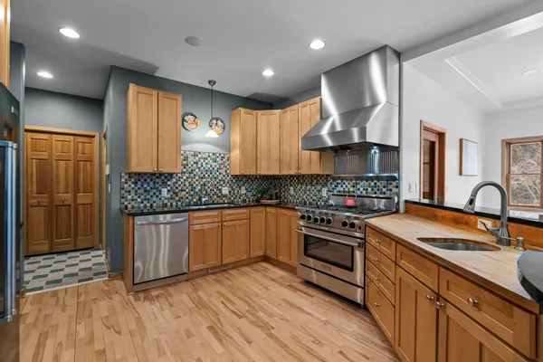 $974,900 | 2780 Overlook Lane North, Stillwater, MN 55082