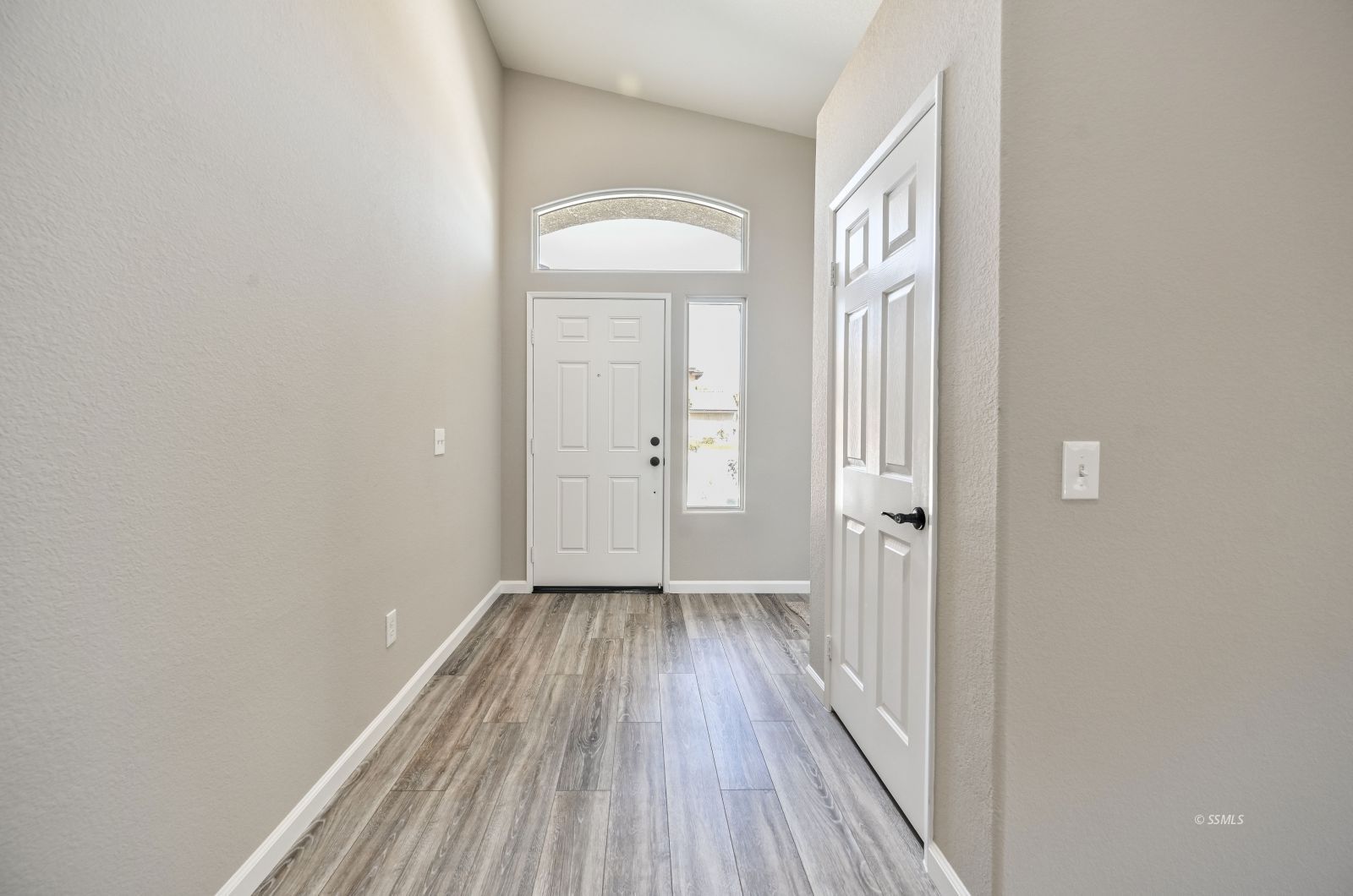1201 Rebecca Avenue Ridgecrest, CA 93555 - Photo 3 of 30 Gallery Image 3