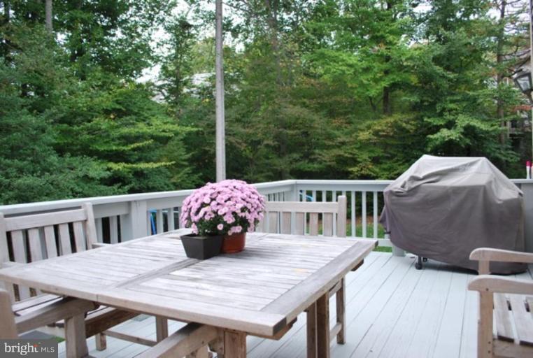 7702 Wilbur Court Springfield, VA 22153 - Photo 24 of 24 Deck