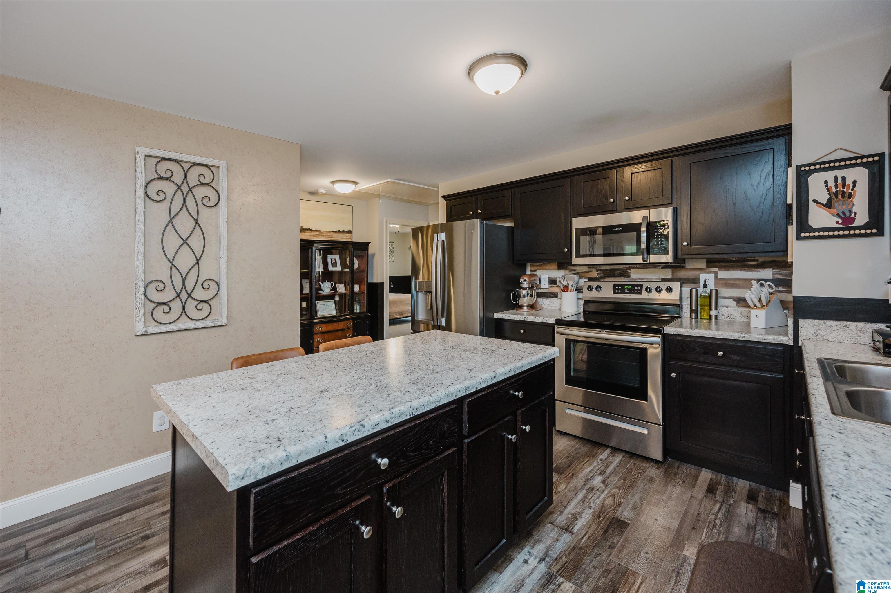 893 Country Road Warrior, AL 35180 - Photo 15 of 42 Gallery Image 15