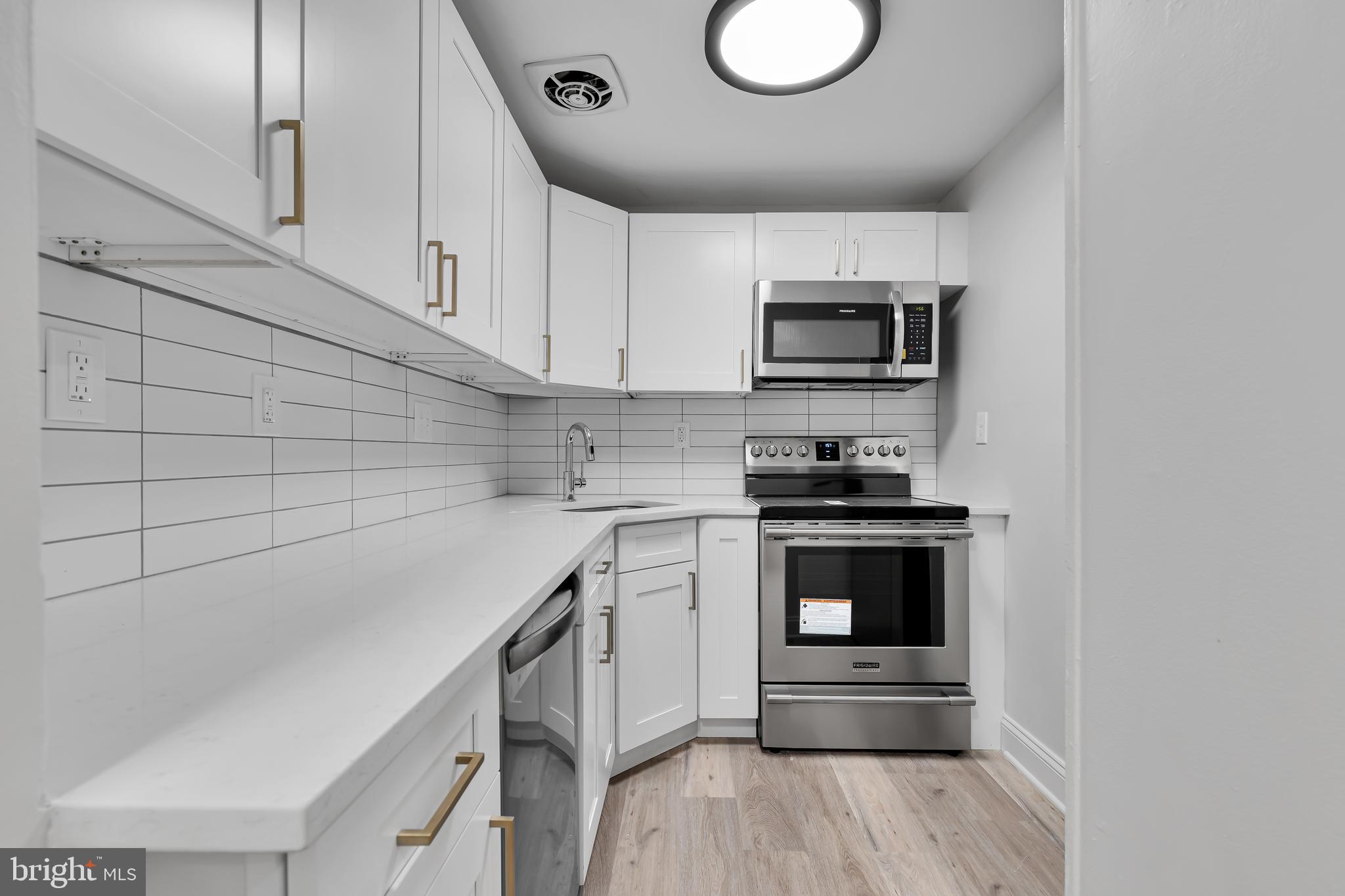 1322 15th Street Northwest, Unit B2 Washington, DC 20005 - Photo 5 of 15 Kitchen
