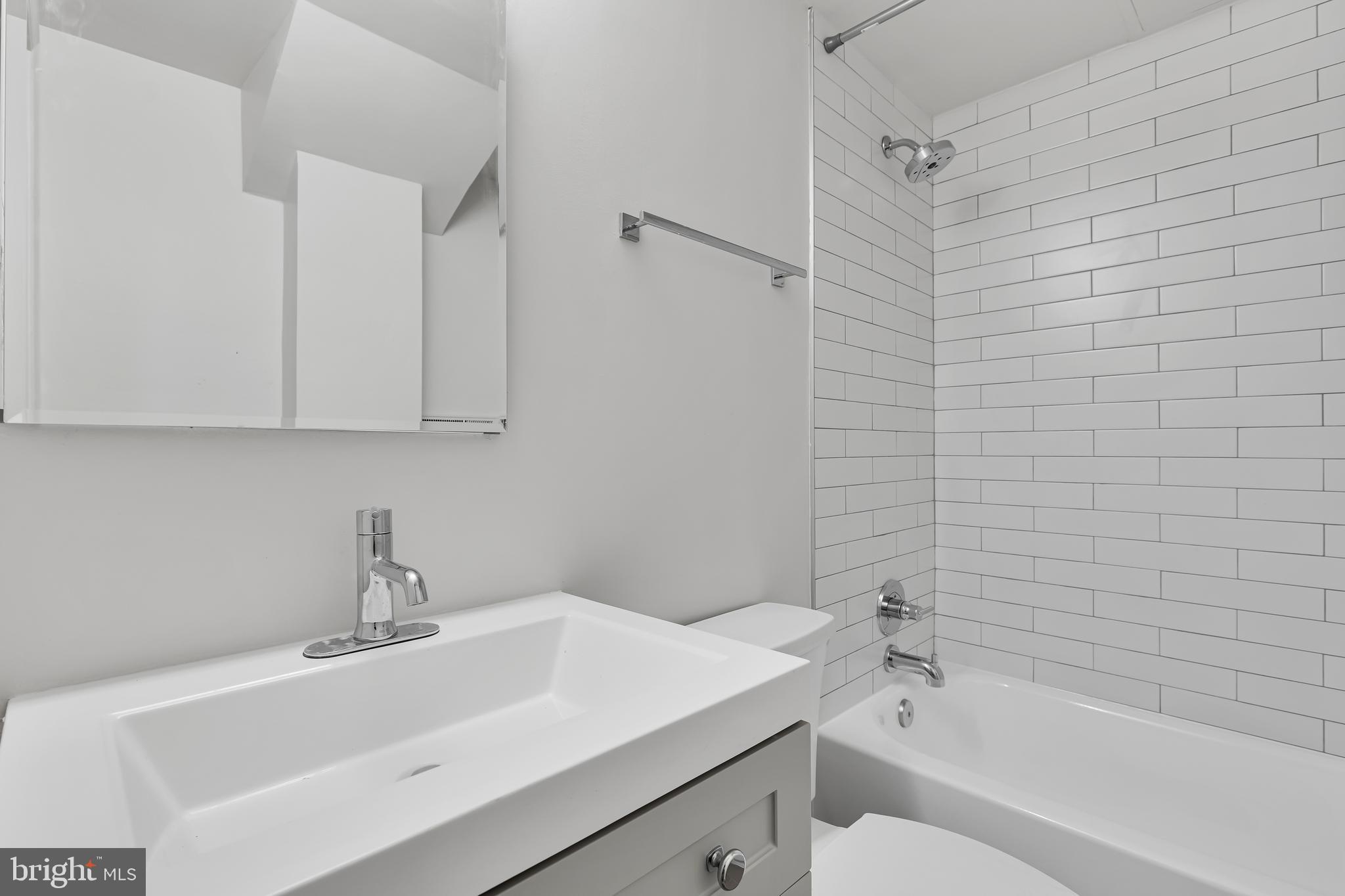 1322 15th Street Northwest, Unit B2 Washington, DC 20005 - Photo 10 of 15 Bathroom