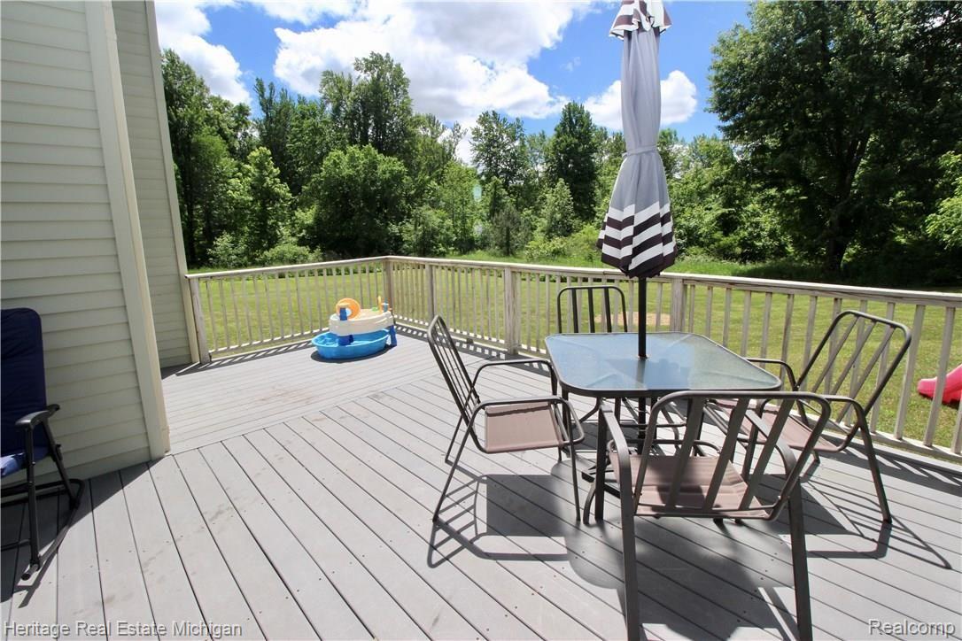 8126 Ruger Ridge Fowlerville, MI 48836 - Photo 45 of 53 Trex Deck
