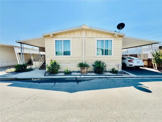 $84,999 | 4401 Hughes Lane, Unit 57, Bakersfield, CA 93301