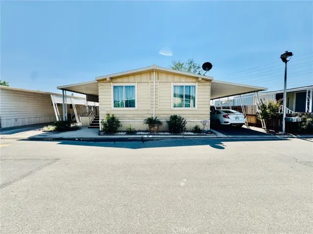 a house view with a outdoor space