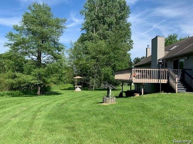 5274 Spears Road Pinckney, MI 48169 - Photo 11 of 20 spears ext7.jpg