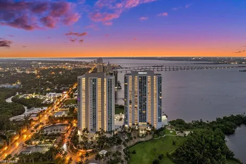 $259,000 | 3000 Oasis Grand Boulevard, Unit 2702, Fort Myers, FL 33916