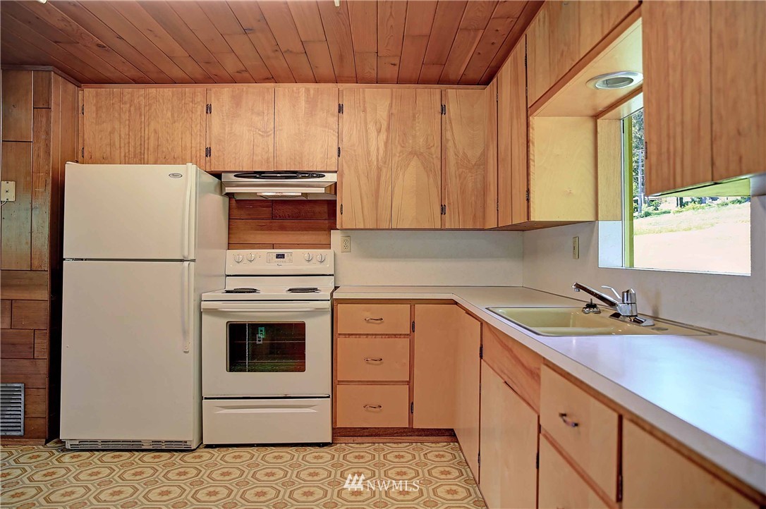 2104 Sunday Lake Road Stanwood, WA 98292 - Photo 8 of 25 Gallery Image 8