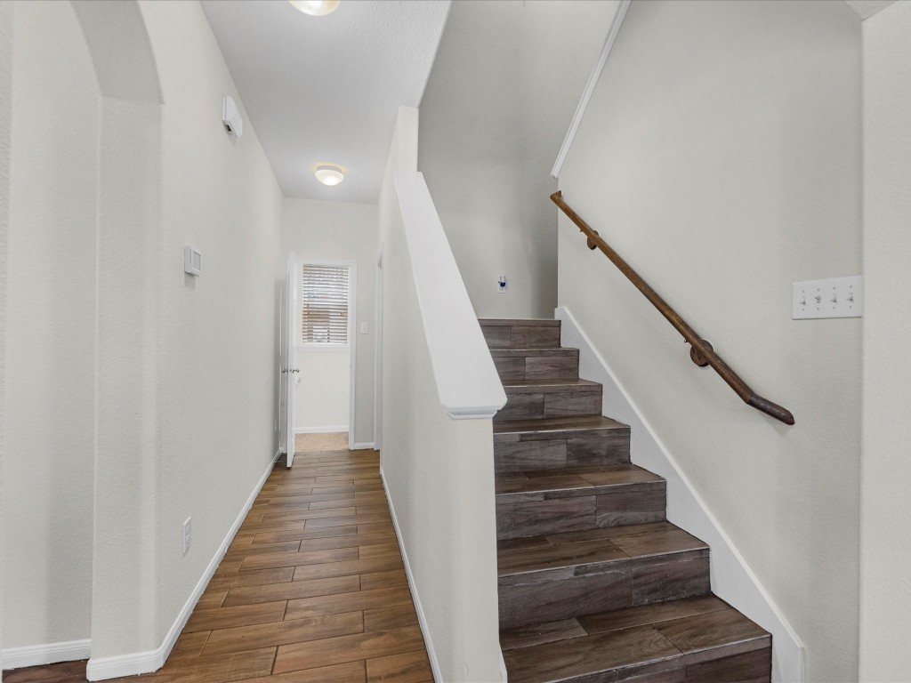 21554 Rainfall Park Drive Spring, TX 77388 - Photo 21 of 36 Entry to the upstairs.