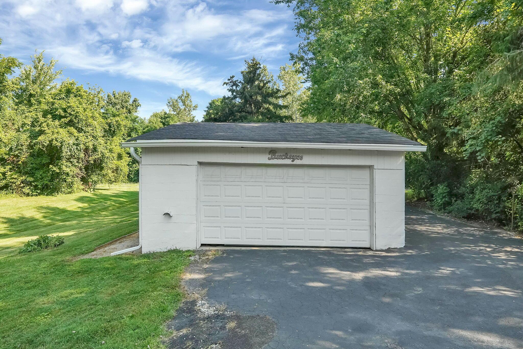 4548 Big Walnut Road Galena, OH 43021 - Photo 34 of 60 2 Car Garage