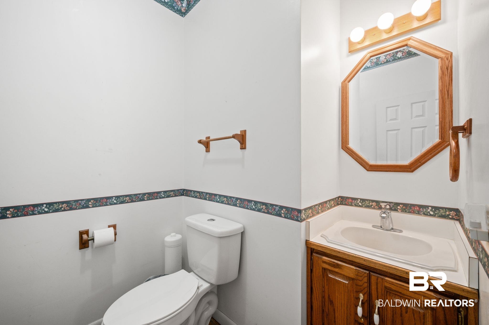 15801 Maytower Road Bay Minette, AL 36507 - Photo 27 of 43 Bathroom with vanity and toilet