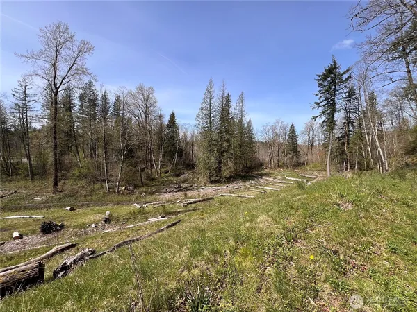 $299,950 | 35-xxx Cumberland Way Southeast, Enumclaw, WA 98022