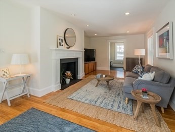 17 Warwick Road Watertown, MA 02472 - Photo 5 of 12