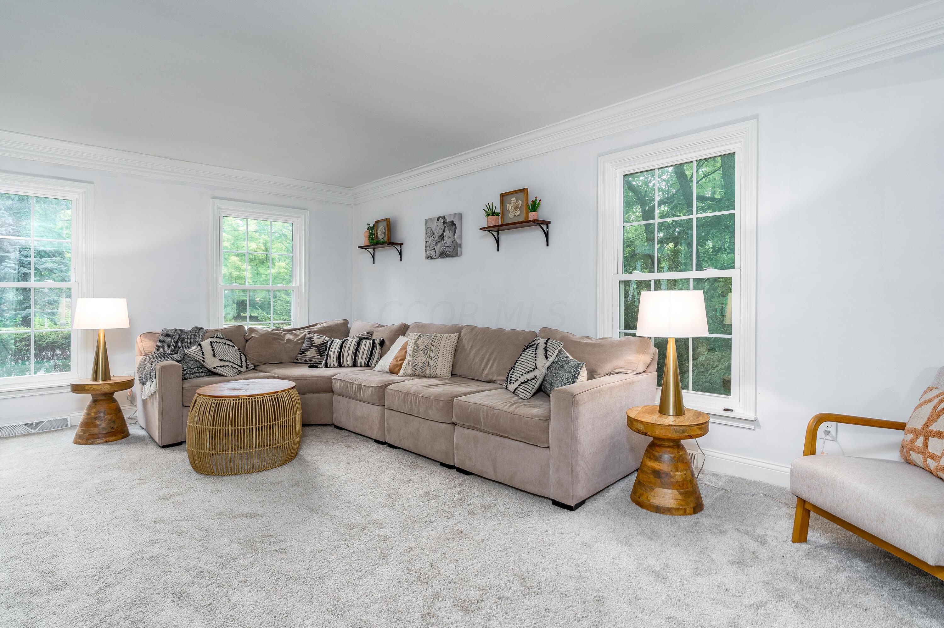4949 Hayden Run Road Columbus, OH 43221 - Photo 4 of 48 Hayden run-1