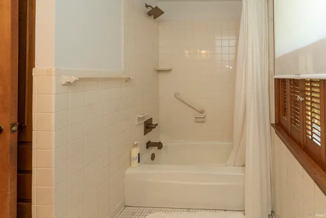 $3,995 | 603 West Water Street, Newburgh, IN 47630