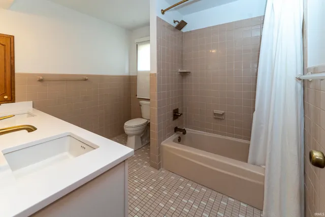 $3,995 | 603 West Water Street, Newburgh, IN 47630