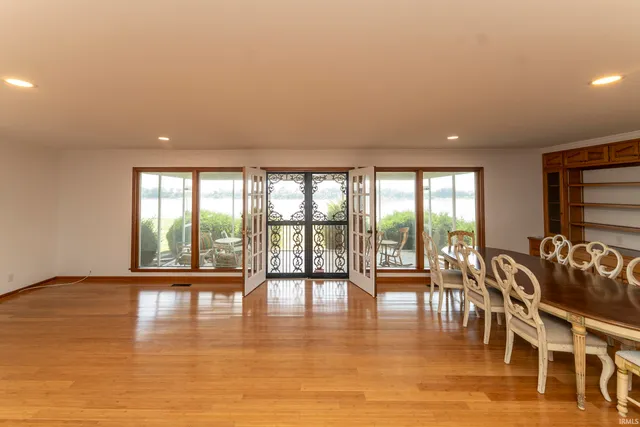 $3,995 | 603 West Water Street, Newburgh, IN 47630