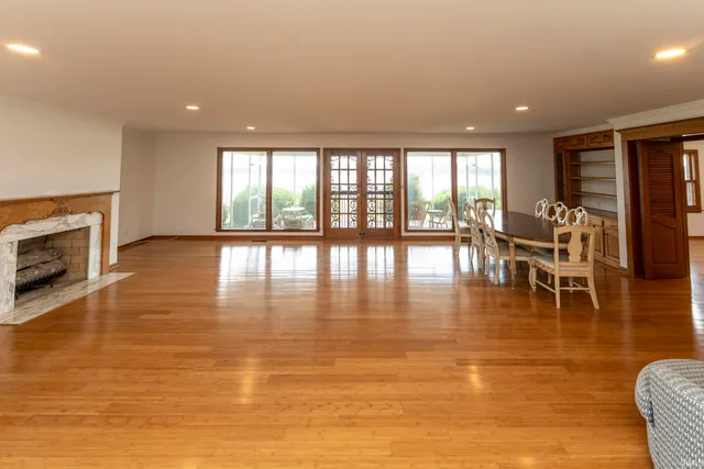 $3,995 | 603 West Water Street, Newburgh, IN 47630