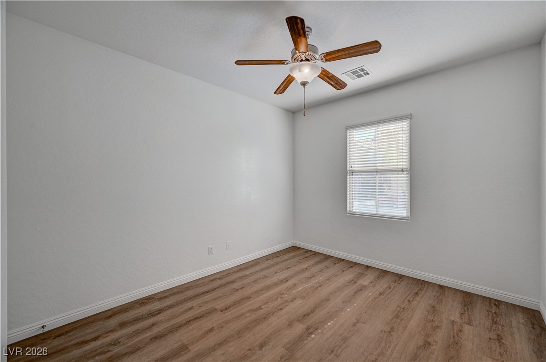 7272 Spring Flower Avenue Las Vegas, NV 89117 - Photo 13 of 24