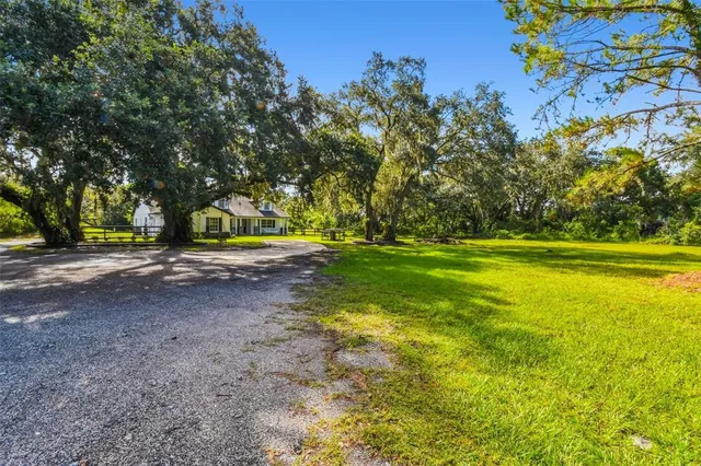 $855,000 | 2513 North Valrico Road, Seffner, FL 33584
