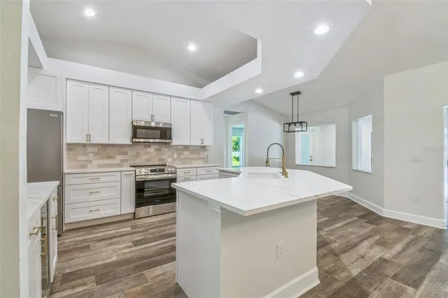 $855,000 | 2513 North Valrico Road, Seffner, FL 33584