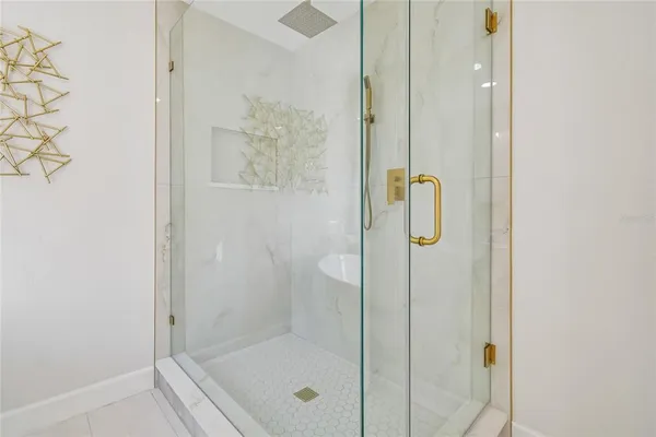 a view of an empty walk in closet