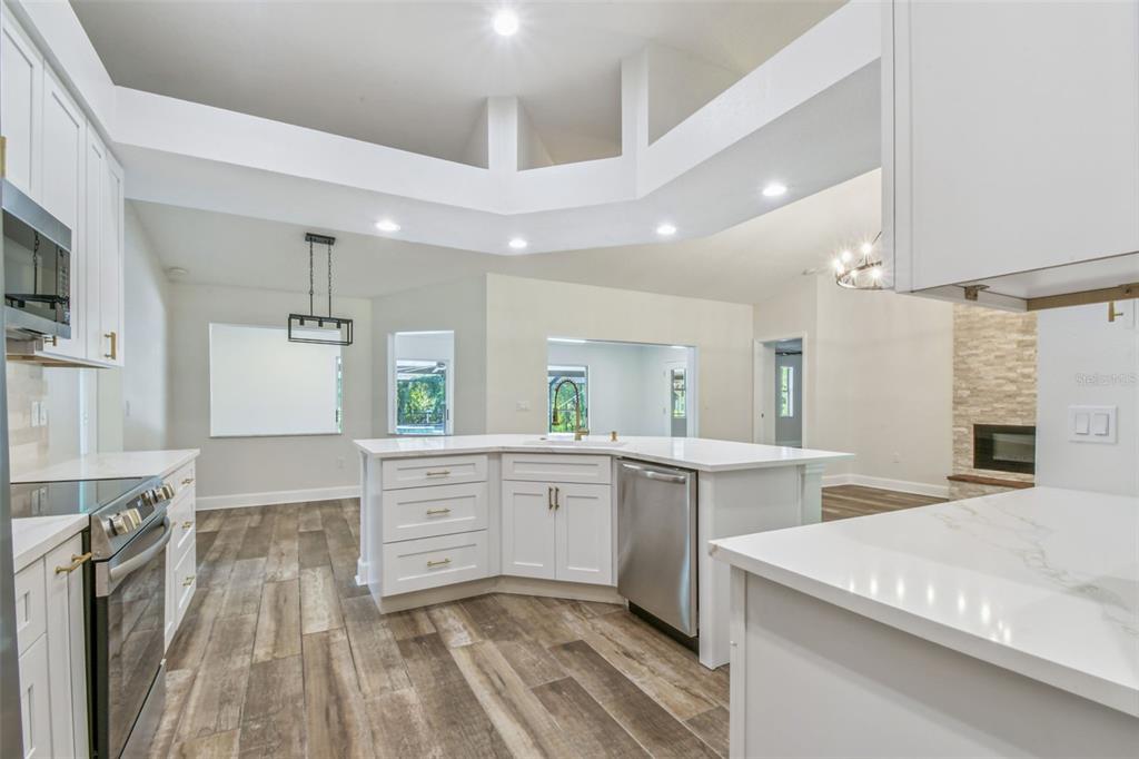 2513 North Valrico Road Seffner, FL 33584 - Photo 28 of 85