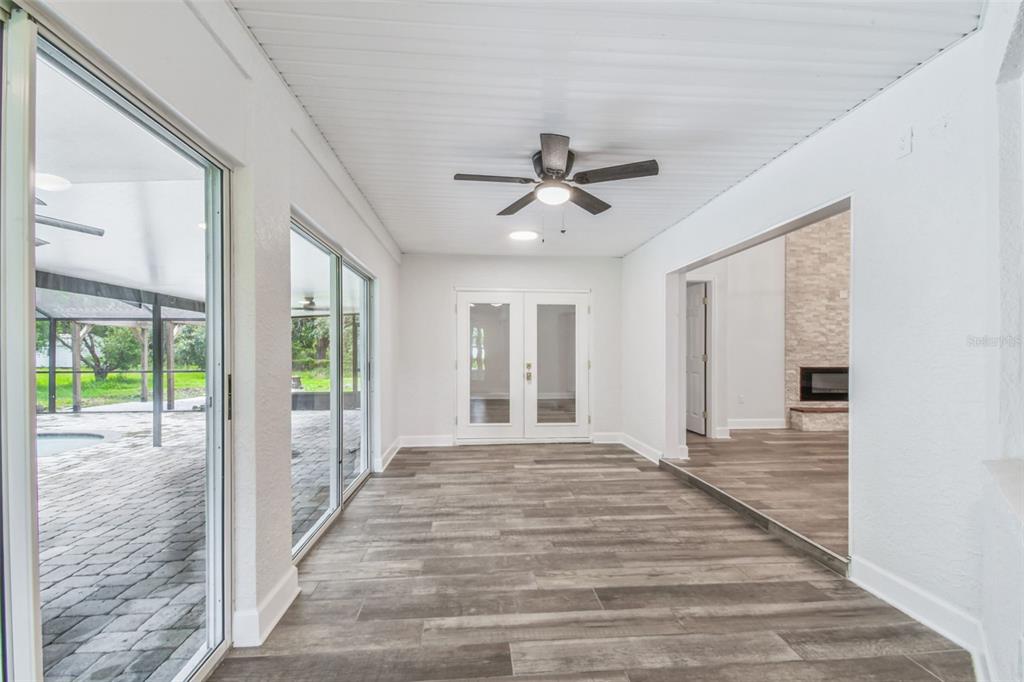 2513 North Valrico Road Seffner, FL 33584 - Photo 37 of 85