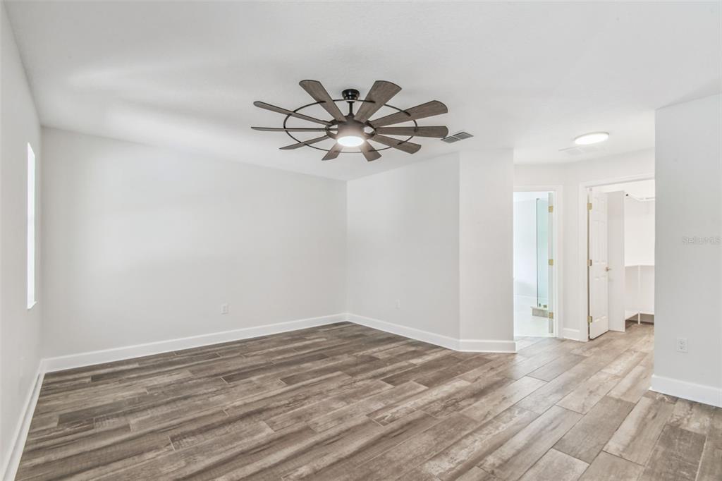 2513 North Valrico Road Seffner, FL 33584 - Photo 39 of 85