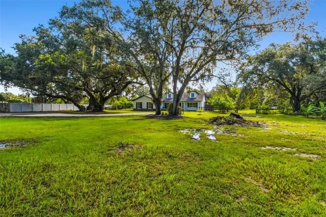$855,000 | 2513 North Valrico Road, Seffner, FL 33584