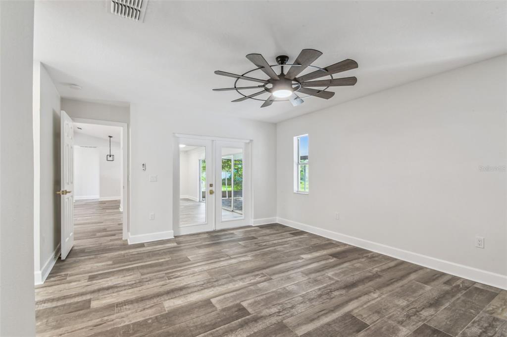 2513 North Valrico Road Seffner, FL 33584 - Photo 41 of 85