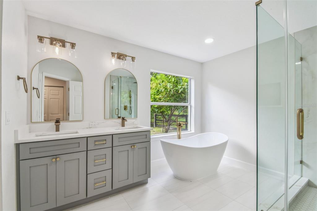 2513 North Valrico Road Seffner, FL 33584 - Photo 42 of 85