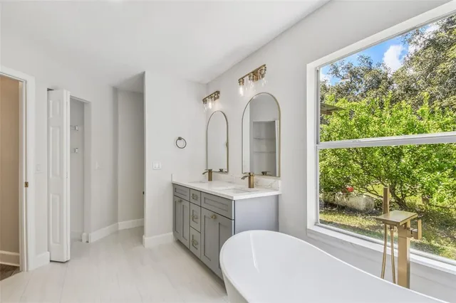 $855,000 | 2513 North Valrico Road, Seffner, FL 33584