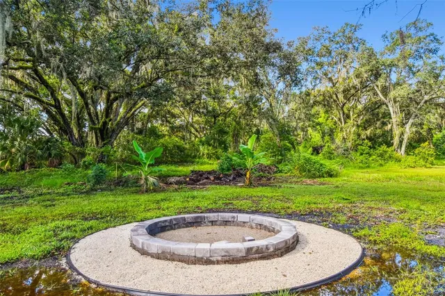 $855,000 | 2513 North Valrico Road, Seffner, FL 33584