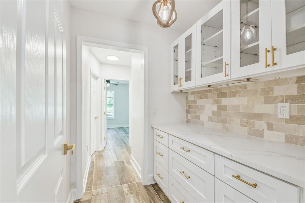 2513 North Valrico Road Seffner, FL 33584 - Photo 57 of 85