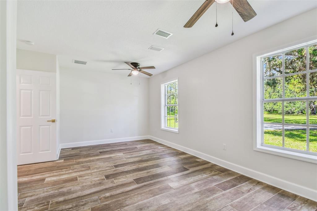 2513 North Valrico Road Seffner, FL 33584 - Photo 61 of 85