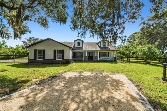 $855,000 | 2513 North Valrico Road, Seffner, FL 33584