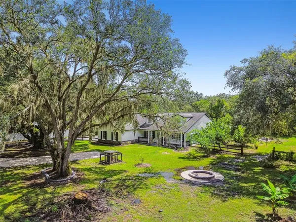 $845,000 | 2513 North Valrico Road, Seffner, FL 33584