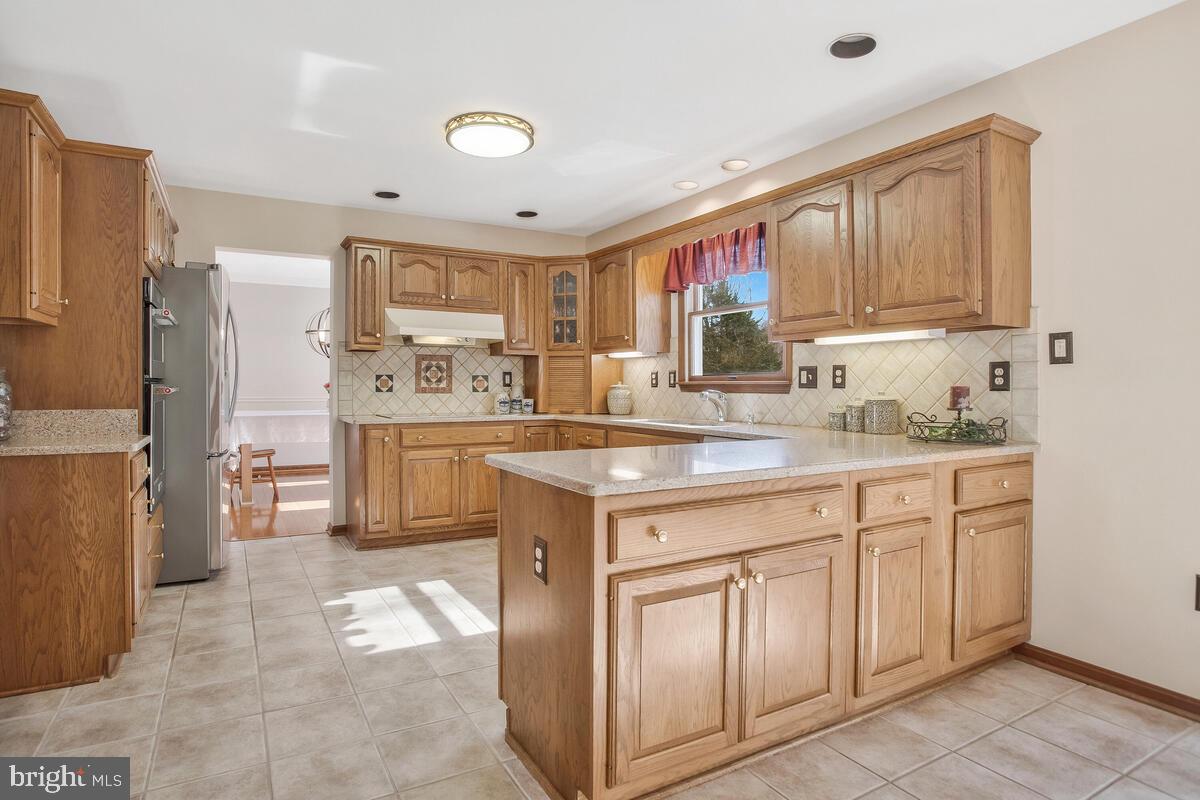 9731 Howes Road Dunkirk, MD 20754 - Photo 16 of 58 Solid wood cabinets